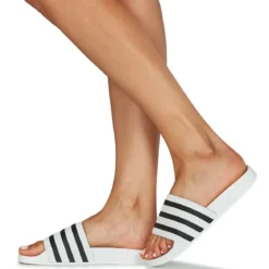 adidas Adilette