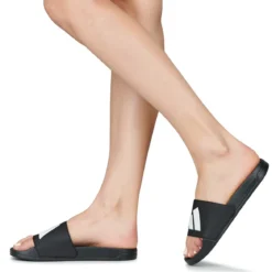 adidas Adilette