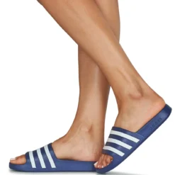 adidas Adilette