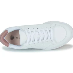 adidas Nova court