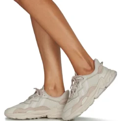 adidas Ozweego