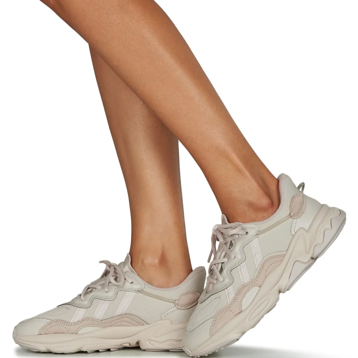 adidas Ozweego