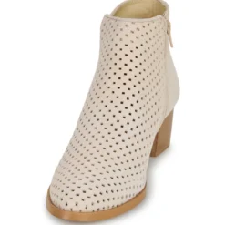 Betty London ALINE