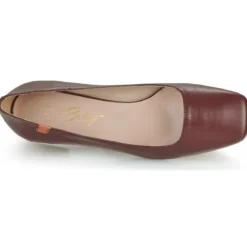 Betty London CLAUDIE