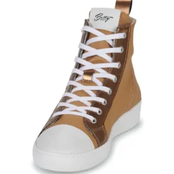 Betty London ETOILE