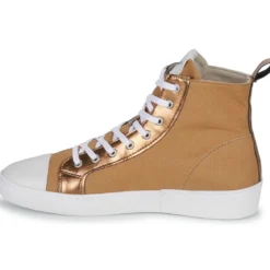 Betty London ETOILE