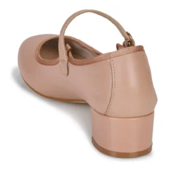 Betty London FLAVIA