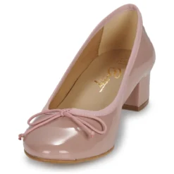 Betty London HANNA