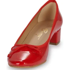 Betty London HANNA