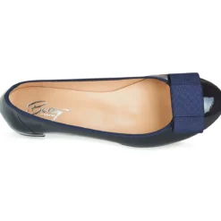 Betty London HENIA