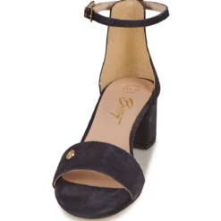 Betty London INNAMATA