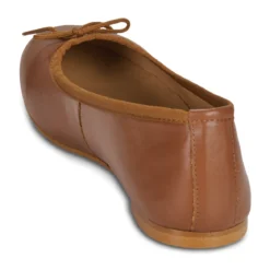 Betty London JANE