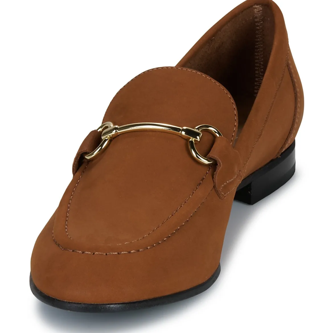 Betty London MAENA