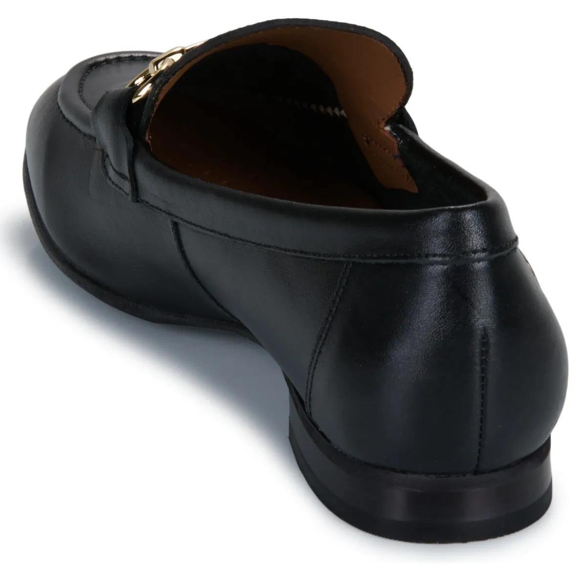 Betty London MAENA