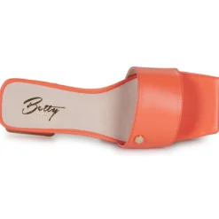 Betty London PAULINE
