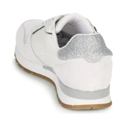 Betty London ZELLIE