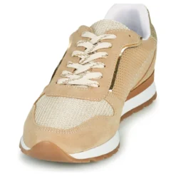 Betty London ZELLIE