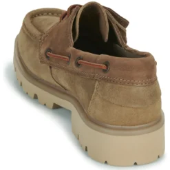 Clarks Cleyhill Boat