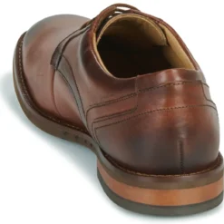 Clarks UN HUGH LACE