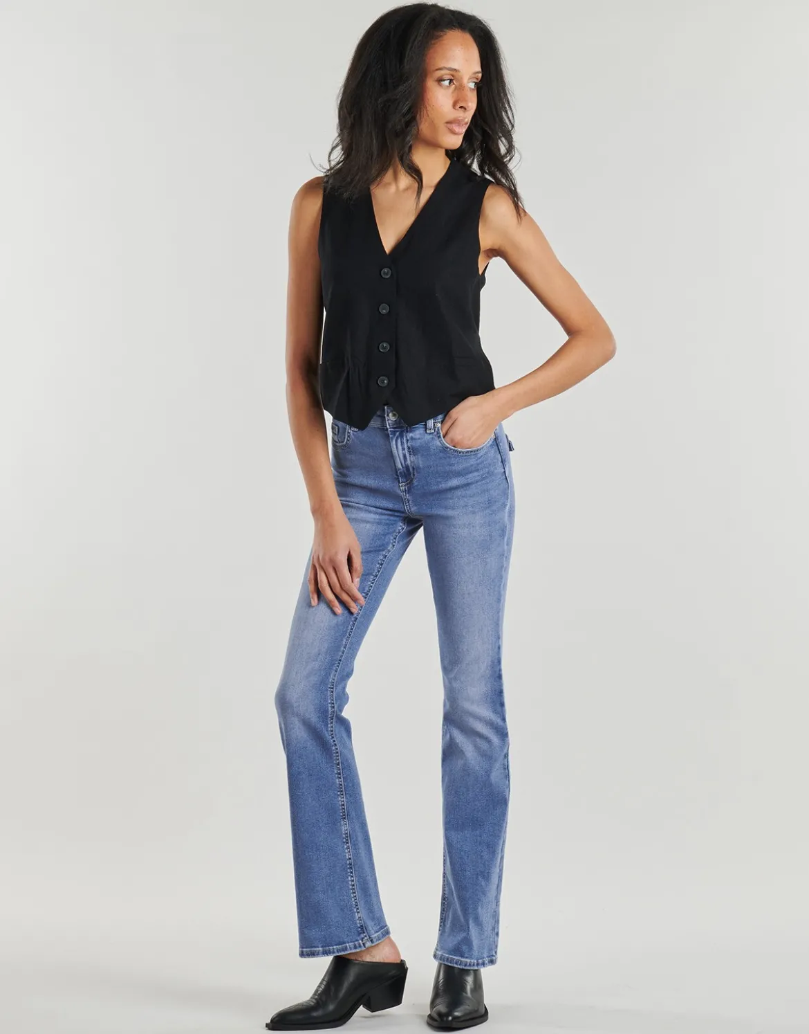 Flare Jeans Only