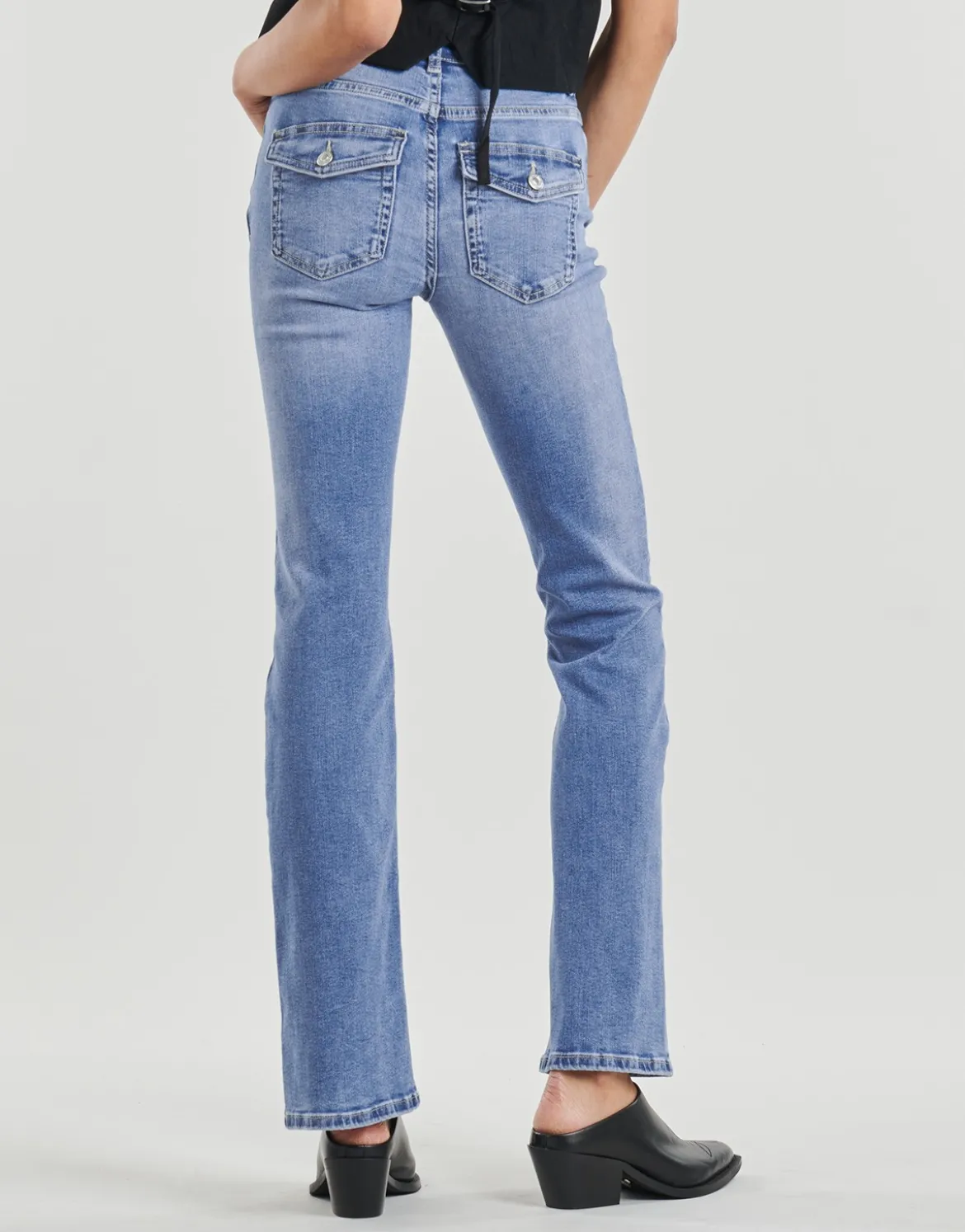 Flare Jeans Only