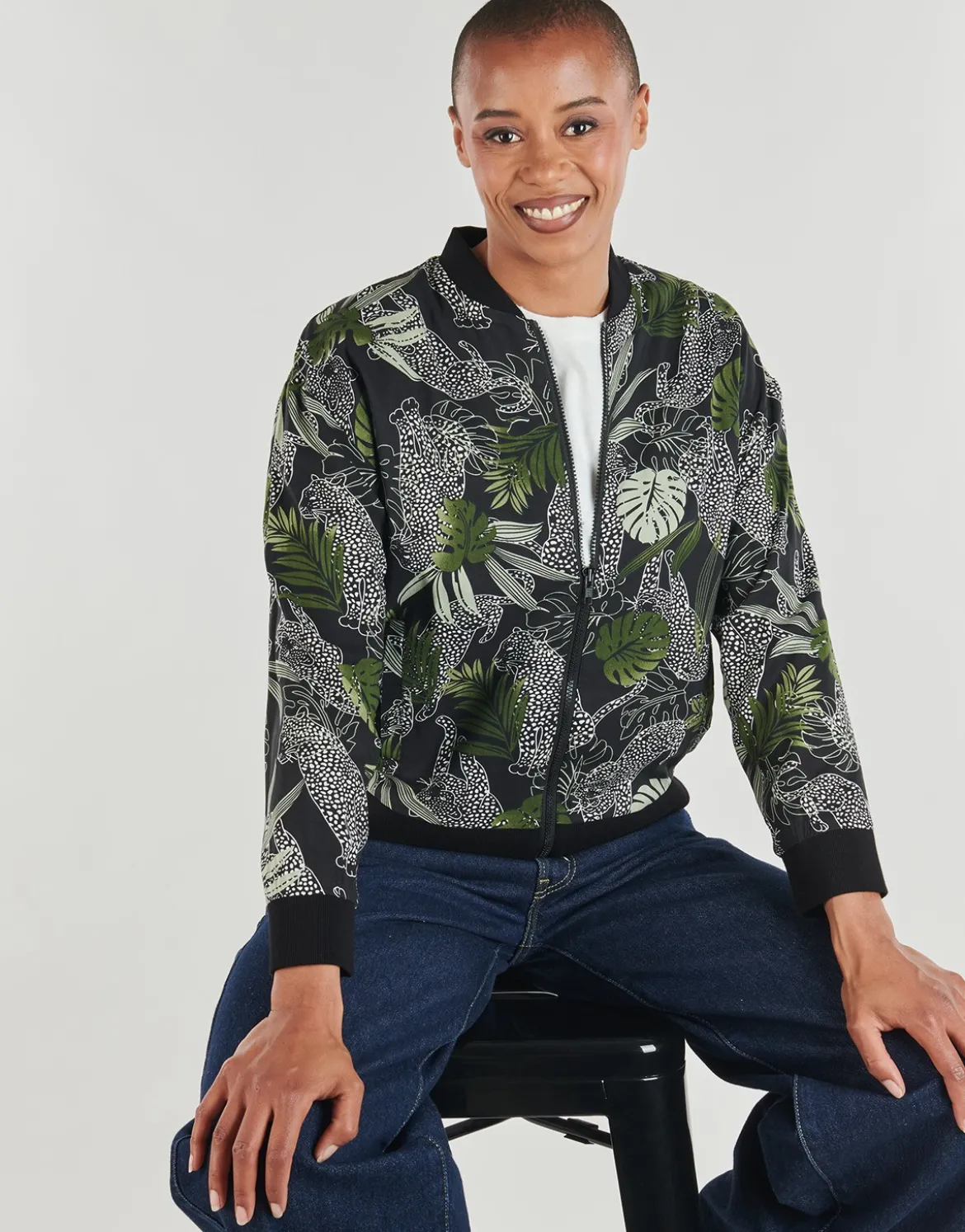Jakker Deeluxe