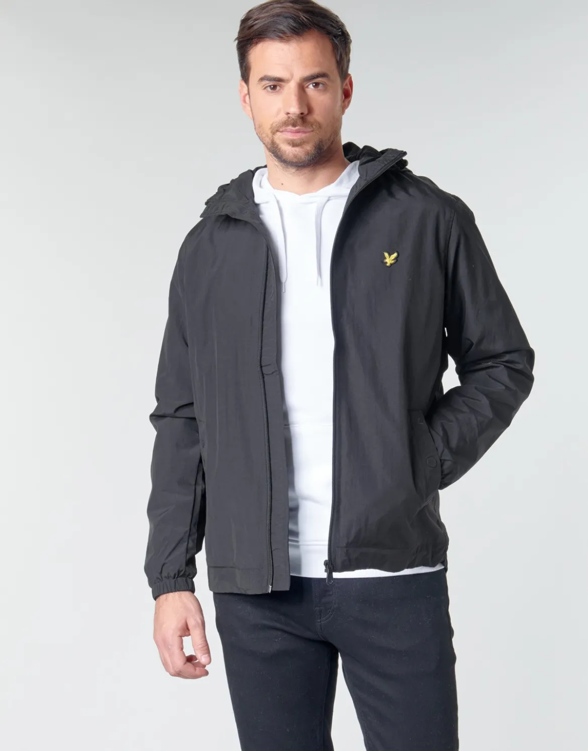 Jakker Lyle & Scott