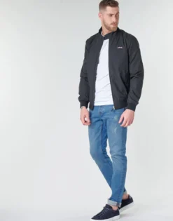 Jakker Schott
