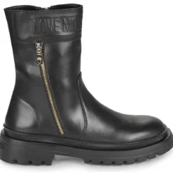 Love Moschino Love