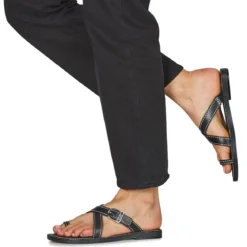 MICHAEL Michael Kors ASHTON FLAT THONG