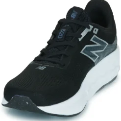 New Balance 520