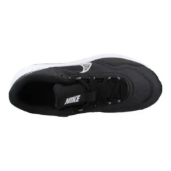 Nike Essential