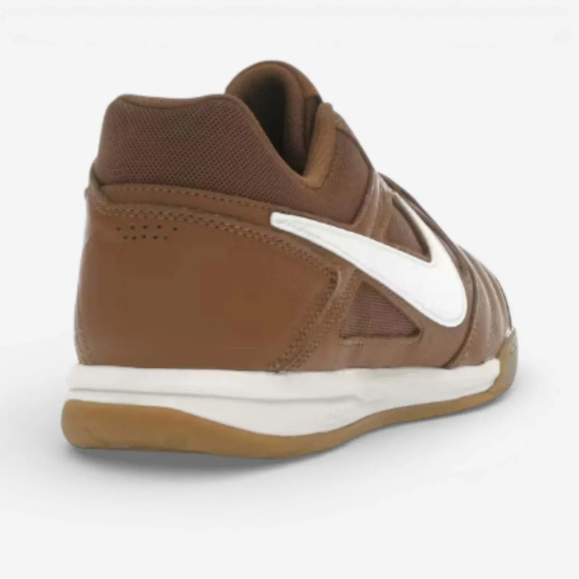 Nike Gato