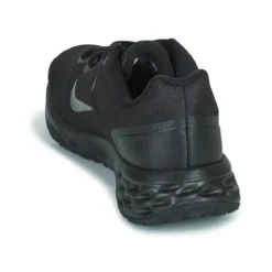Nike Revolution 6