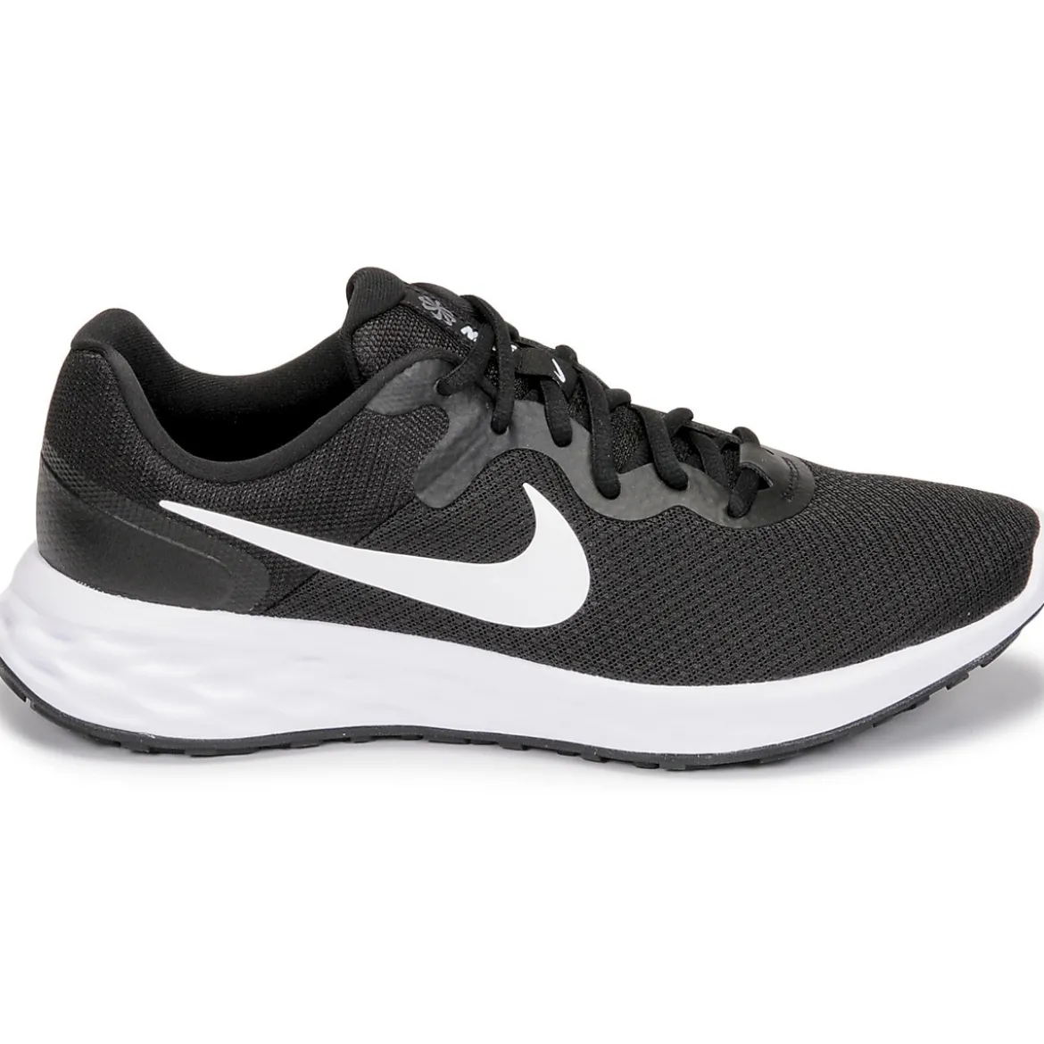 Nike Revolution 6
