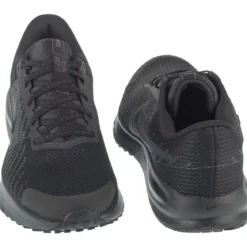 Nike run defy