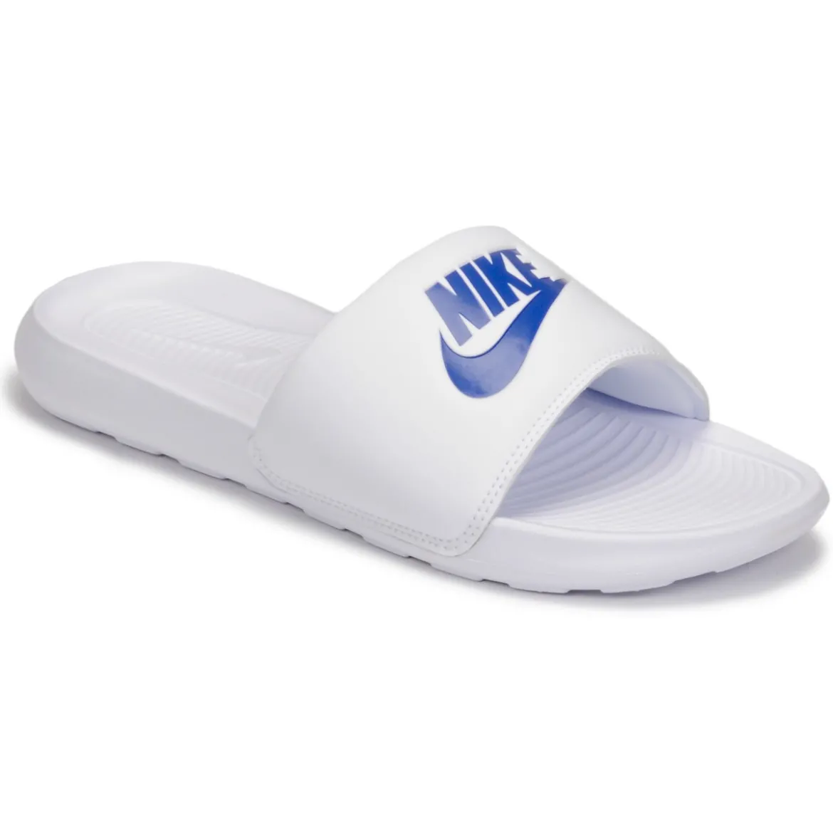 Nike Victori One