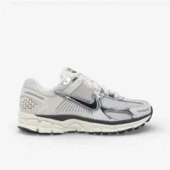 Nike Zoom Vomero 5 Photon Dust