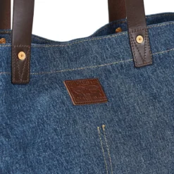 Shopping Levi's