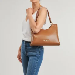 Shopping Love Moschino