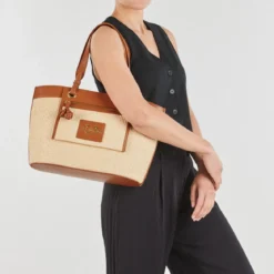 Shopping Love Moschino