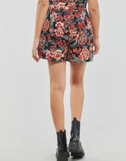 Shorts Betty London