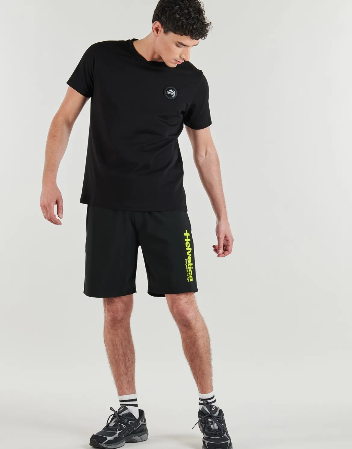 Shorts Helvetica
