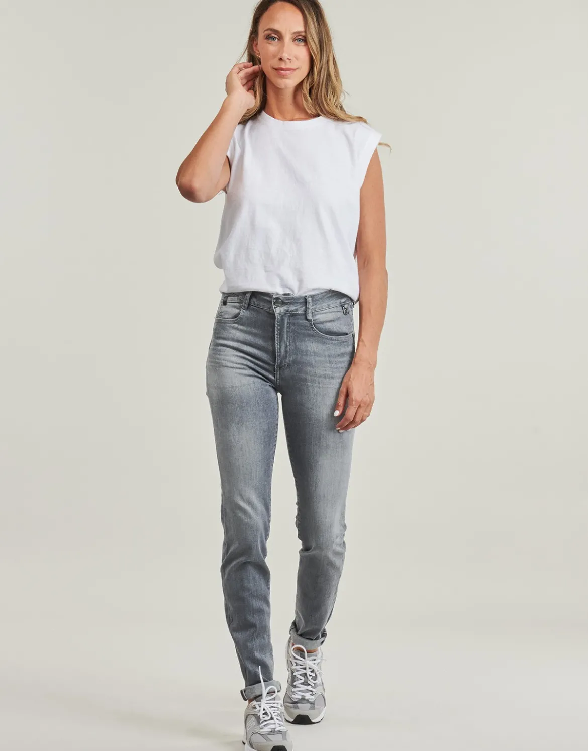 Smalle jeans Le Temps des Cerises