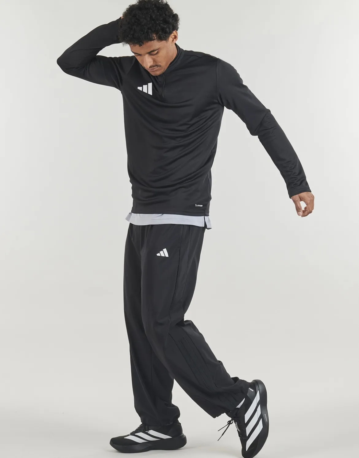 Sweatshirts adidas