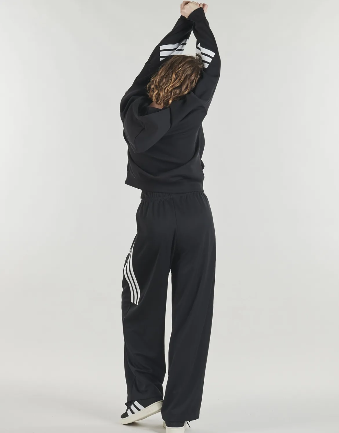 Sweatshirts m. hætte adidas