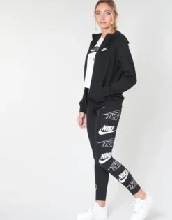 Sweatshirts m. hætte Nike