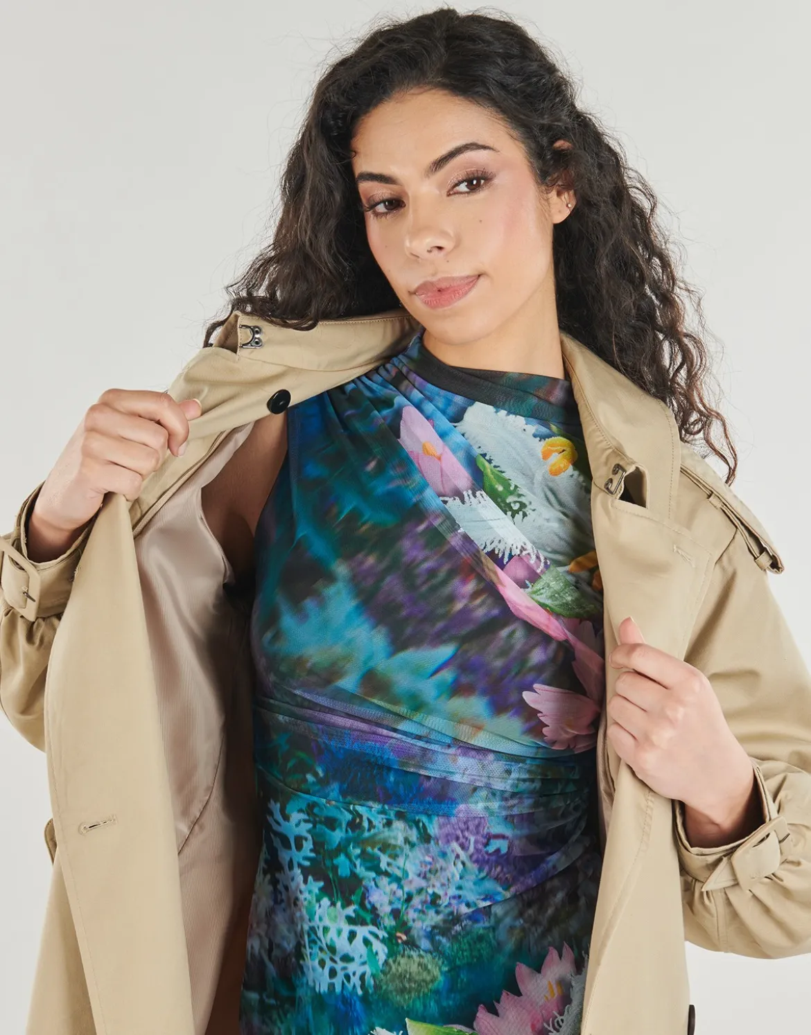 Trenchcoats Desigual