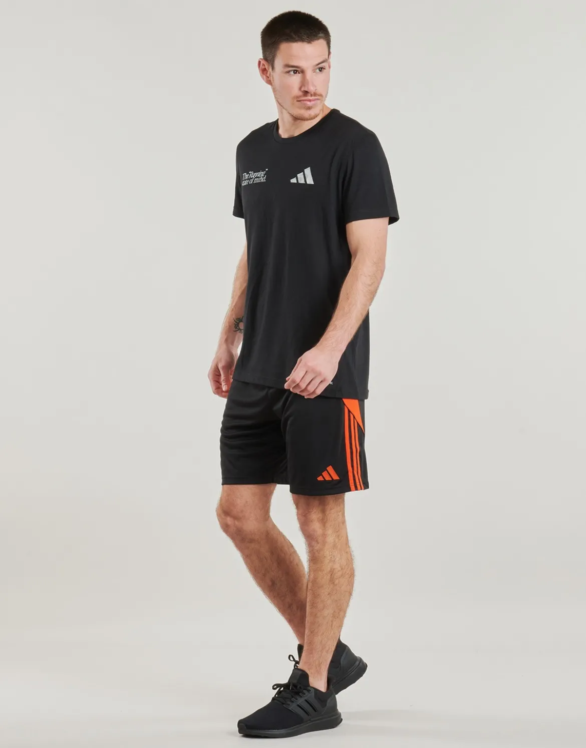T-shirts m. korte ærmer adidas
