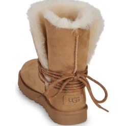 UGG bailey
